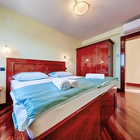 شقة Seafront For4