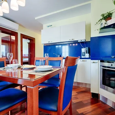 Seafront For4 شقة فيس