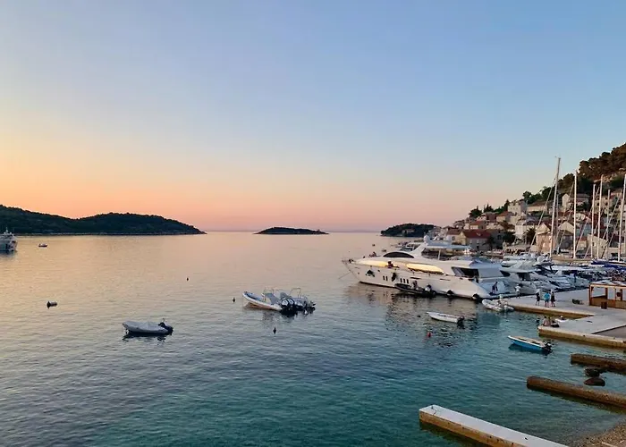 Seafront For4 Vis